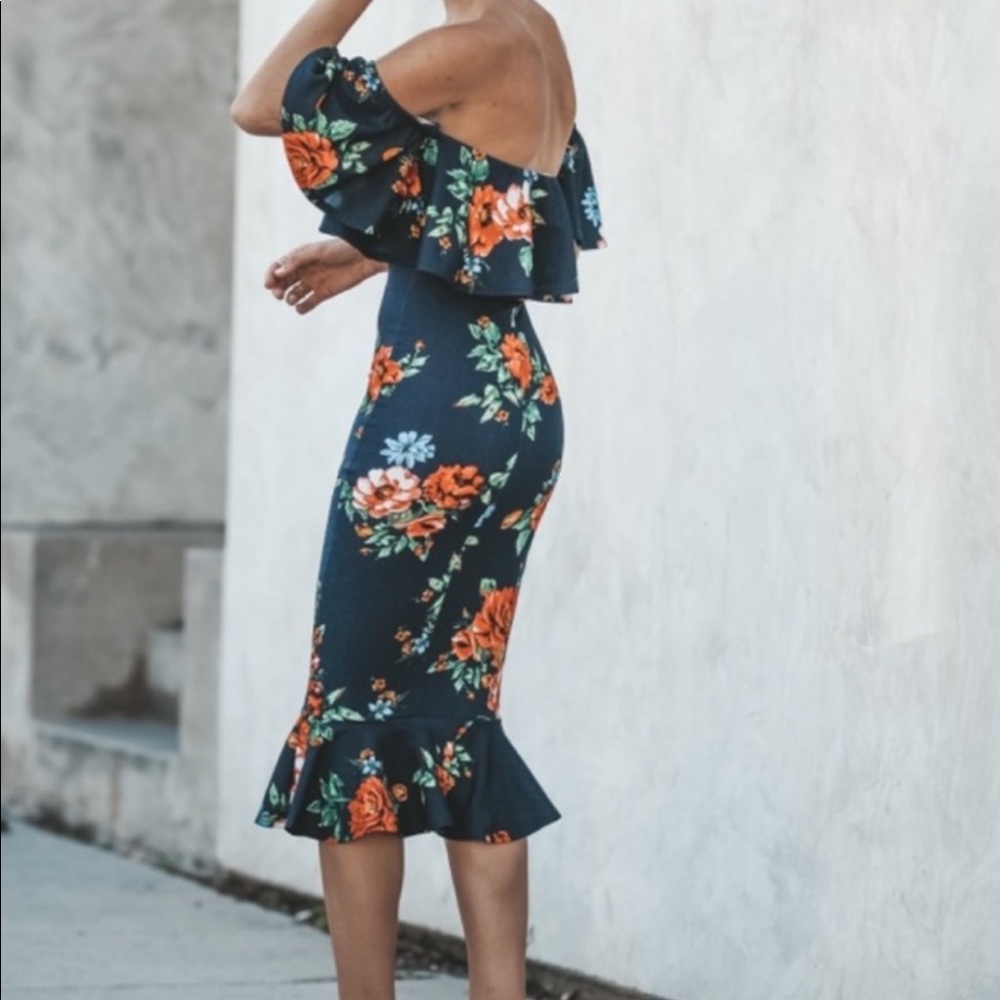 Off-Shoulder Floral Ruffle Midi Dress in Navy